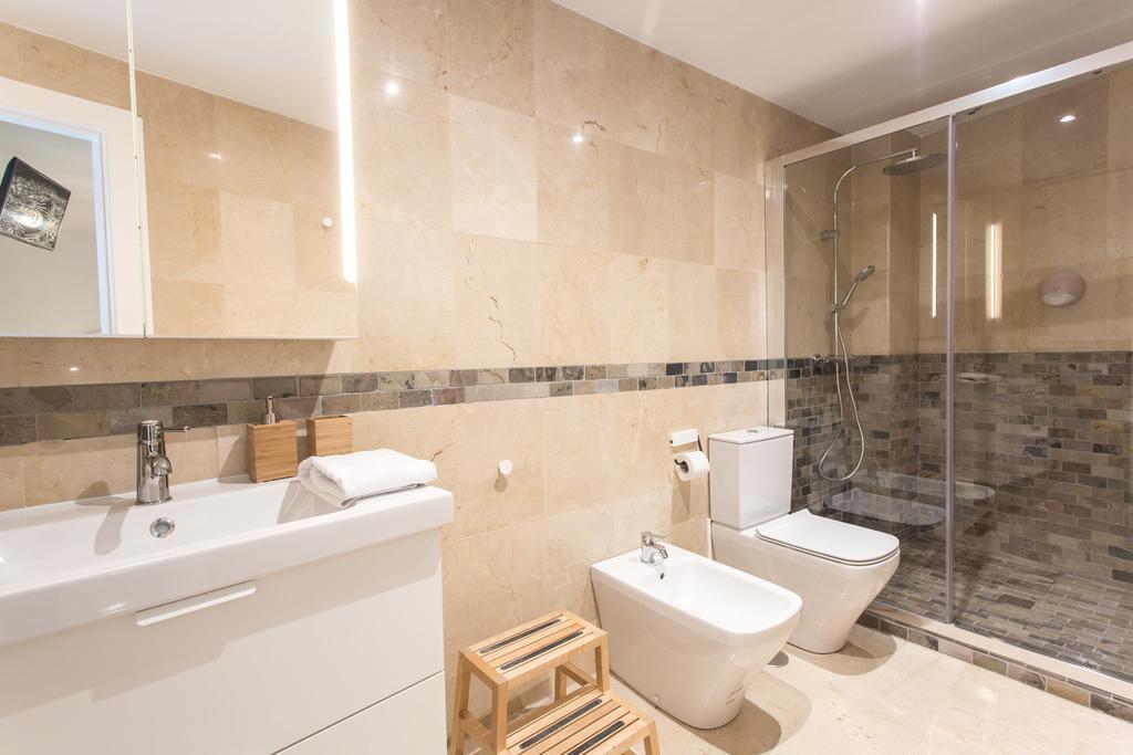 The Lucky Flats - Pintor Sorolla Appartement Alicante Buitenkant foto