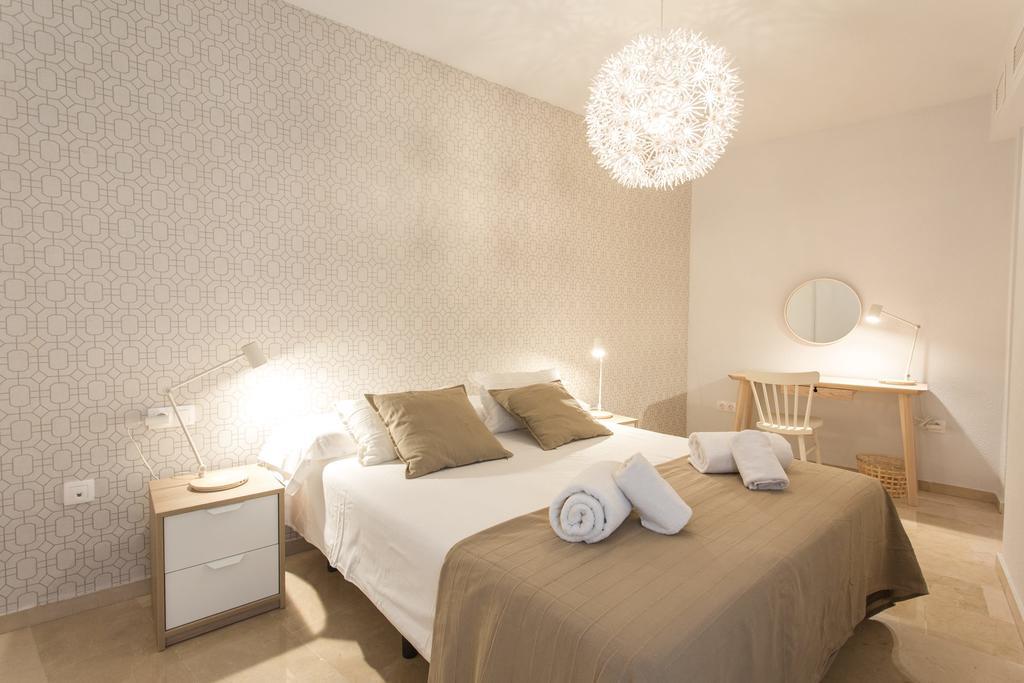 The Lucky Flats - Pintor Sorolla Appartement Alicante Buitenkant foto